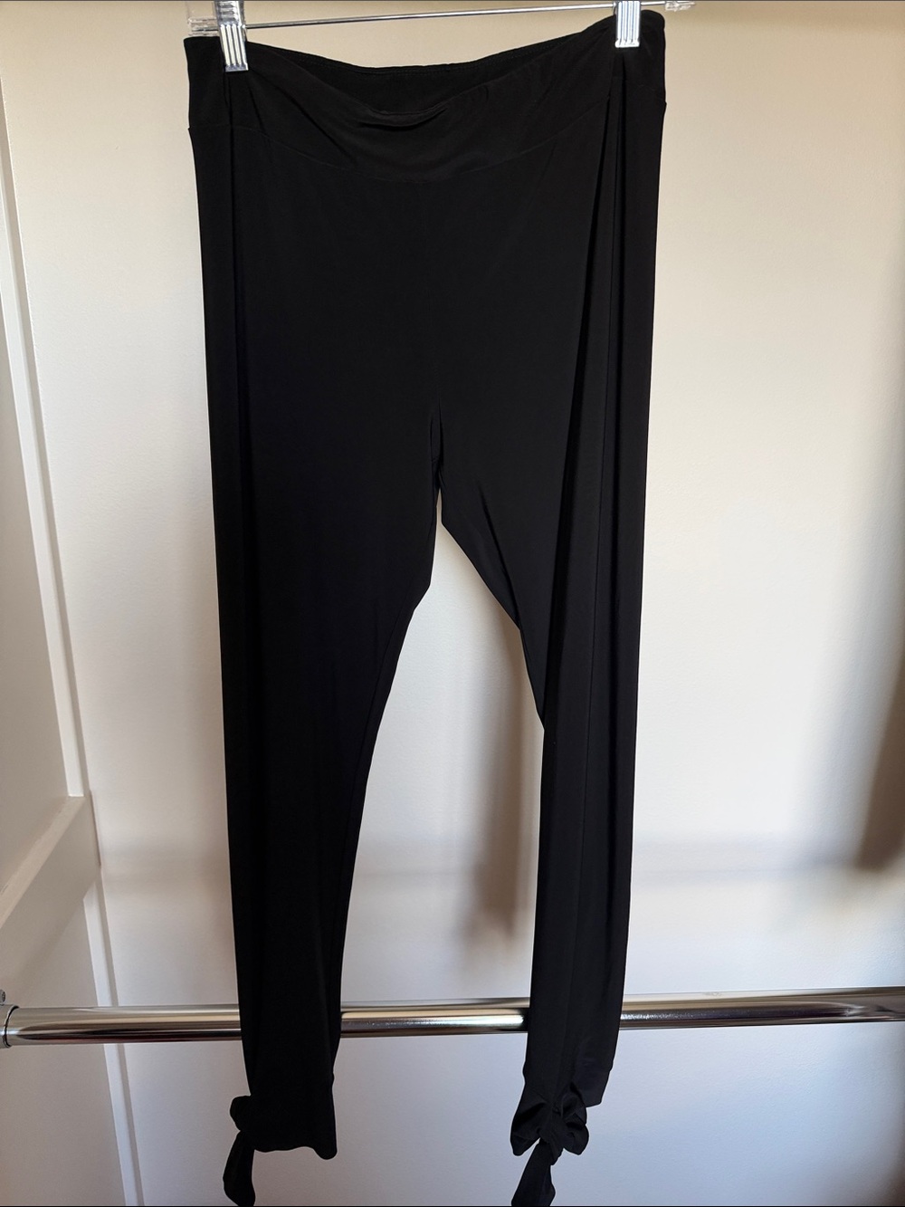 Joseph Ribkoff Black Tie-Hem Leggings